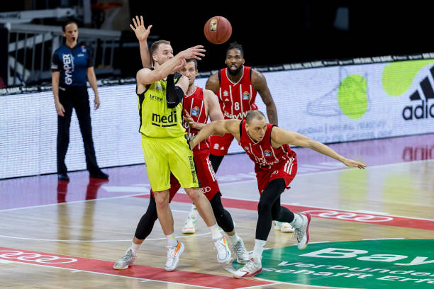 体现在赛场 体现在赛场